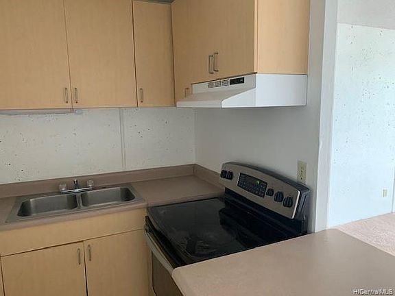 3rd image of 95-014 Waihonu St APT E404