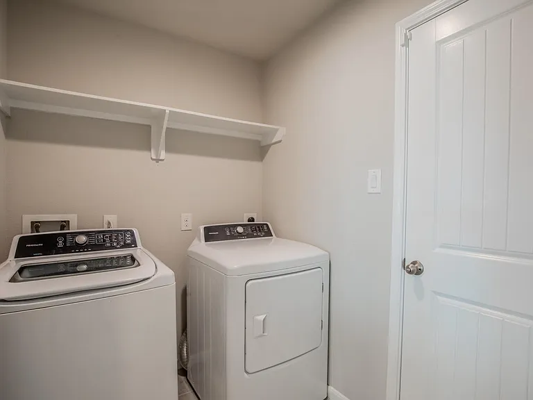 1407 Wheatland Terrance Ln — Photo 11