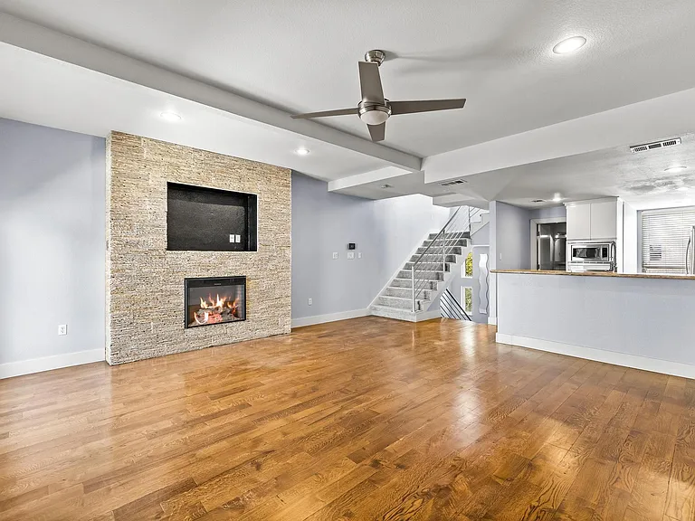 3845 Convent St #4 — Photo 9