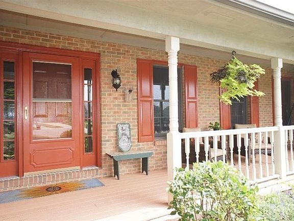 3rd image of 766 Joycie Ln