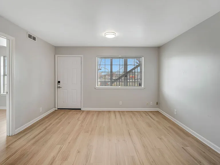 Hickory Lofts — Photo 56