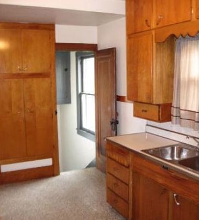 Kit, Loads of Cabinets