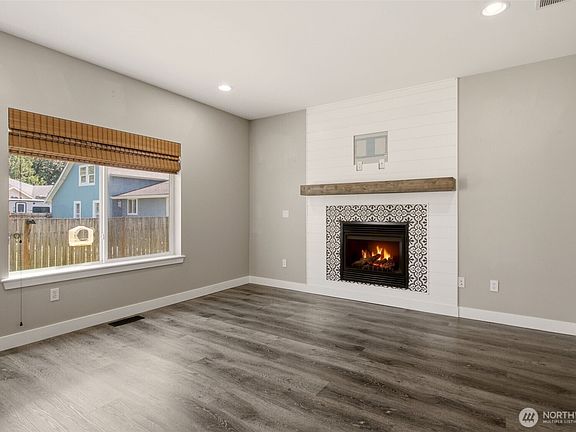 4th image of 8517 36th Avenue NE