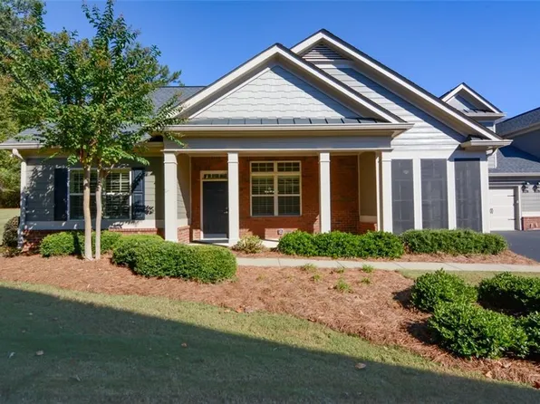 4645 Flycatcher Dr, Alpharetta, GA 30004