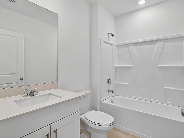 19525 Fairhill Ct — Photo 28