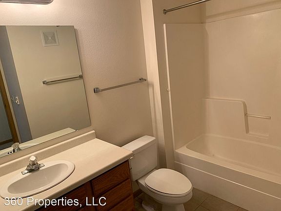 5th image of 4221 33rd Ave S #8852802