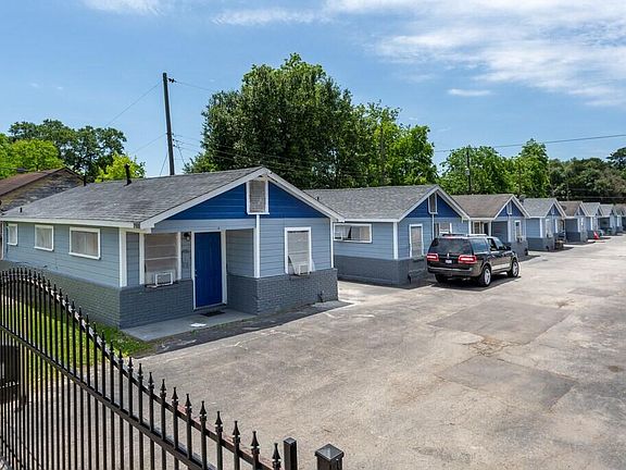 2nd image of 4203 Hirsch Rd #9