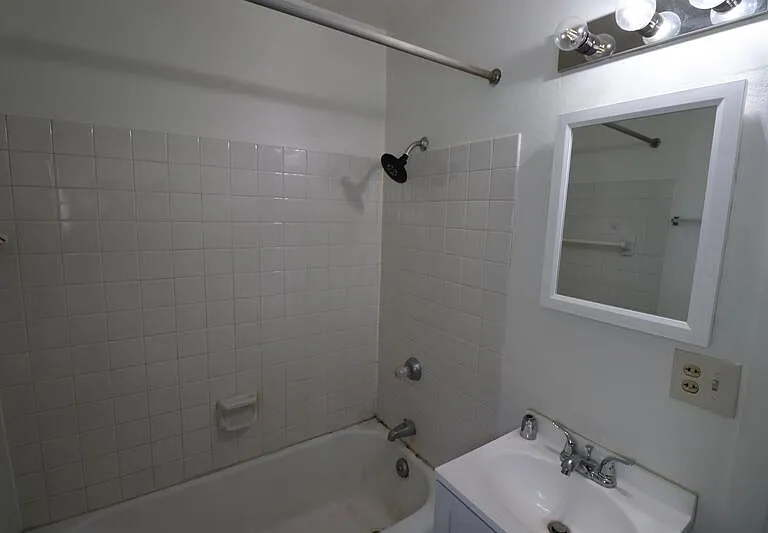 1603 S 13th St #B — Photo 9