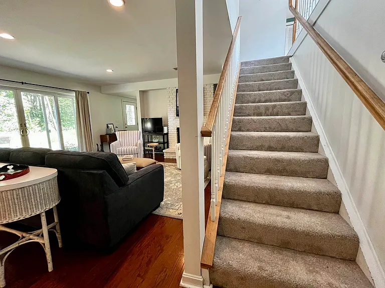 66 Woodland Rd — Photo 16