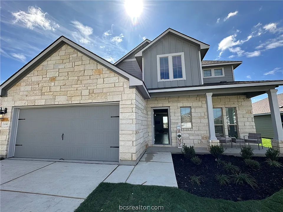 1119 Patriot Dr