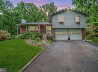 1627 Woodland Rd, Green Lane, PA 18054