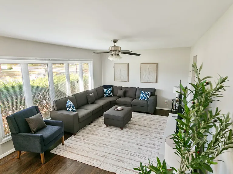 3313 Bristol Rd — Photo 2