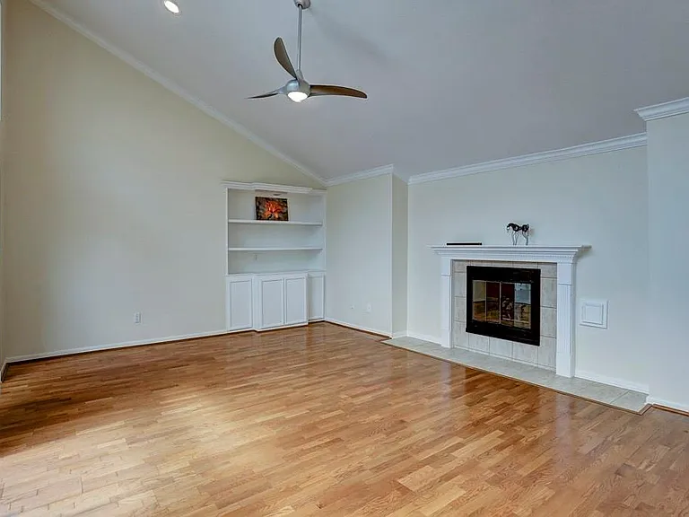 13819 Starhill Ct — Photo 12