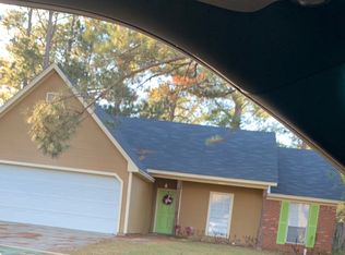 441 Riverbend Dr, Byram, MS 39272