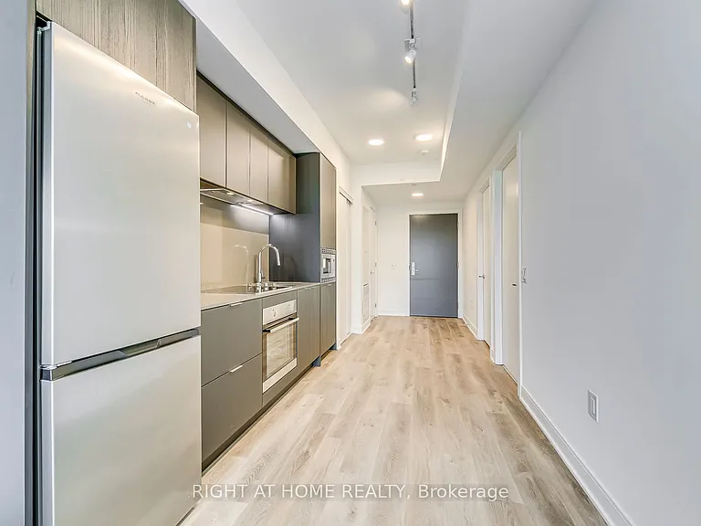 86 Dundas St E #606 — Photo 10