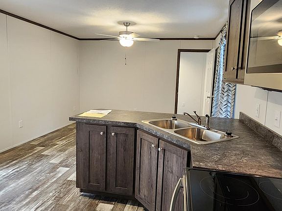 2nd image of 87 Front St Lot 7