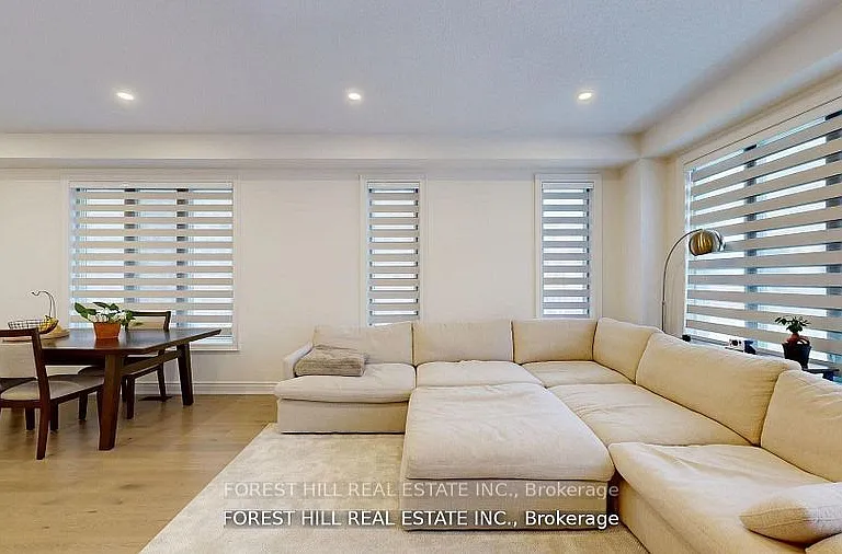 54 Montrose Blvd — Photo 7