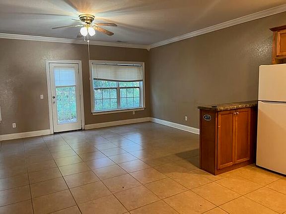 3rd image of 165 Brown Estates Dr