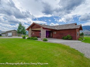 11 Hugh Ln, Salmon, ID 83467