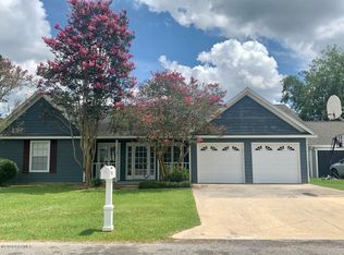 901 Rosedown Ln, Lafayette, LA 70503