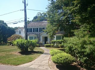 100 Fernwood Rd, Brookline, MA 02467