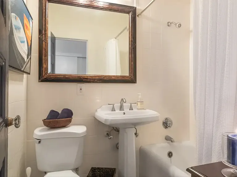 21 Beacon St #7G — Photo 10