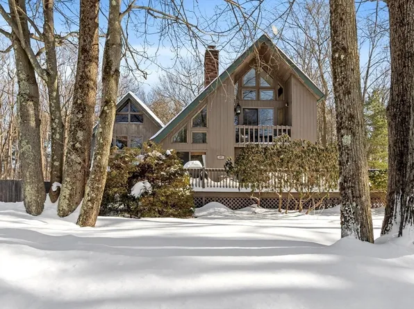 87 Norwood Ave, Leominster, MA 01453