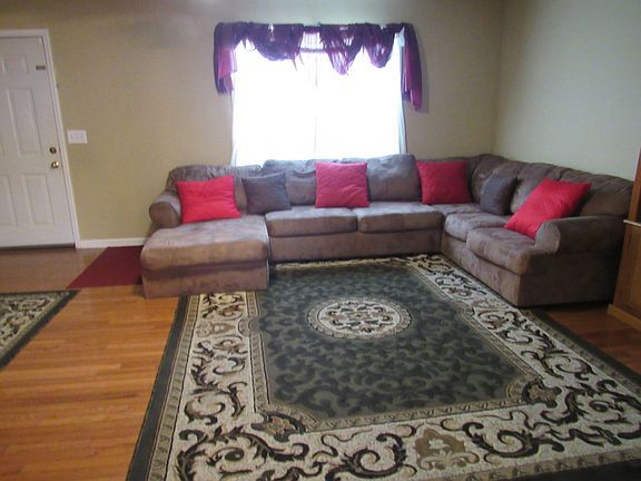 4th image of 708 Williamsburg Dr