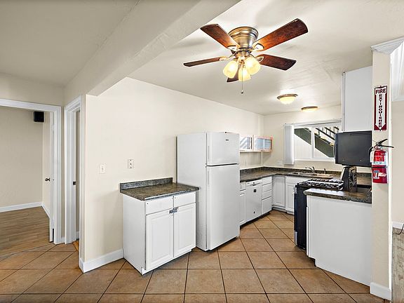 3rd image of 229 W Escalones APT A