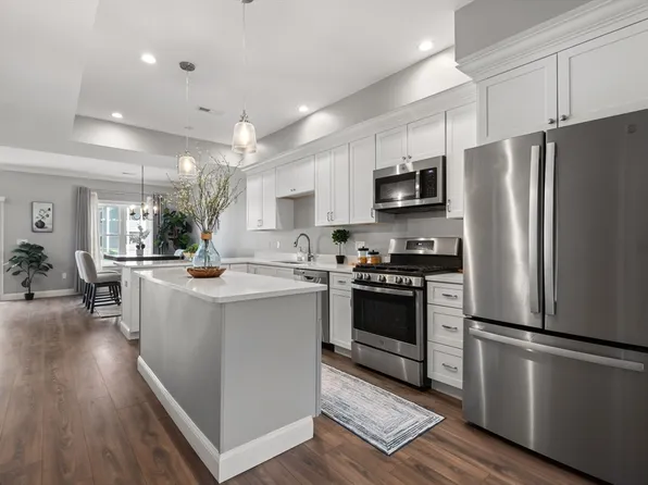 868 Washington St #868, Norwood, MA 02062