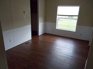 3rd image of 59217 Lewis Ln