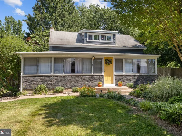 1553 Highland Ave, Langhorne, PA 19047