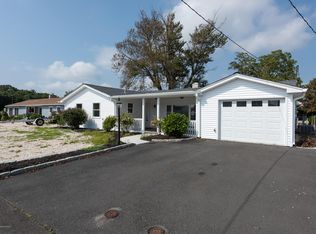 20 Davey Jones Way, Waretown, NJ 08758