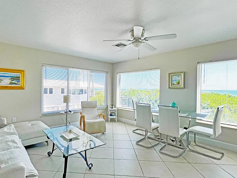 3541 NE Ocean Blvd #4 — Photo 11