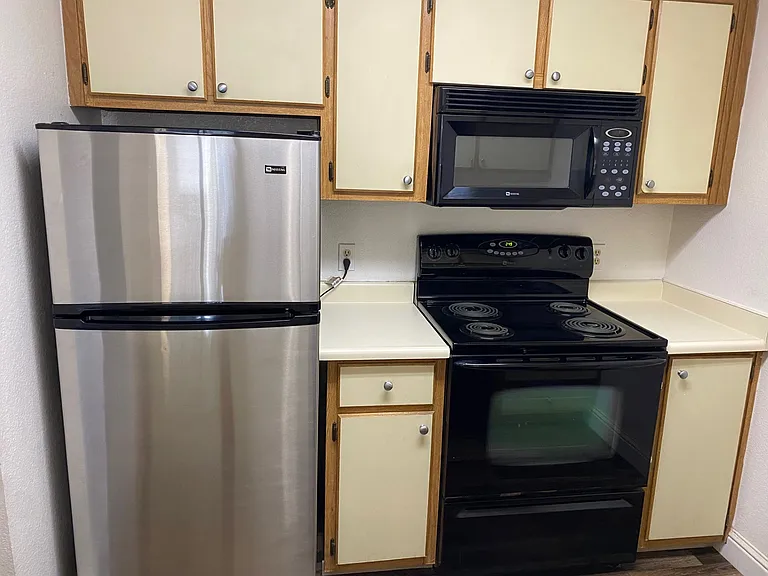 29599 Vanderbilt St #2 — Photo 6