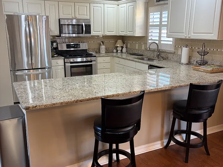 1562 Barnwell Pl — Photo 2