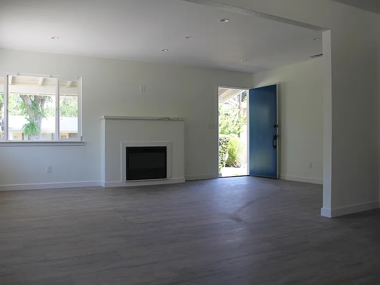 20 Ardith Ln — Photo 5