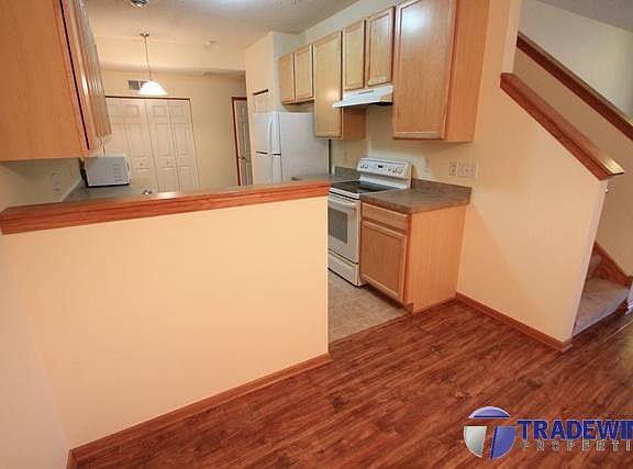 2nd image of 5020 Holly Ln N Unit 3