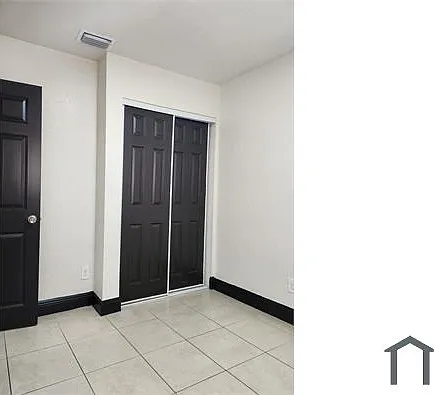 877 NW 10th St — Photo 5