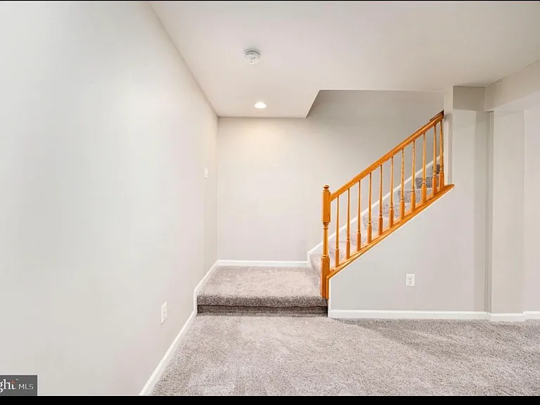 9333 Birch Cliff Dr — Photo 27