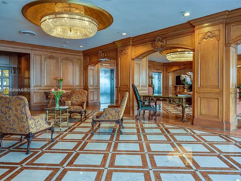 700 Biltmore Way #1216 — Photo 20