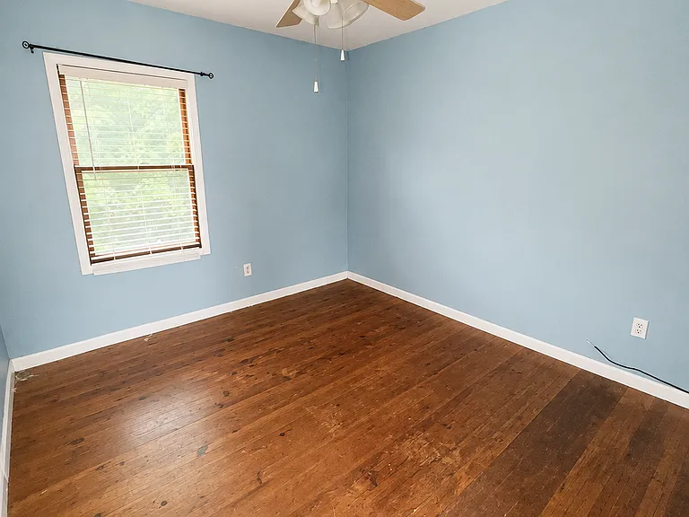 31 Sheridan Ave #2 — Photo 12