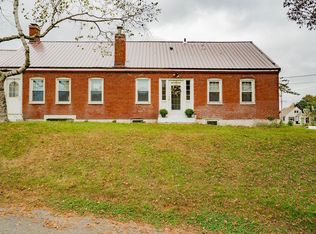 92 Main St, Windham, ME 04062