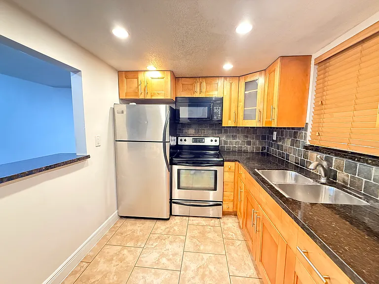 9355 Fontainebleau Blvd #C222 — Photo 7