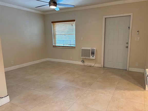 4th image of 1021 NE 24th Avenue #9