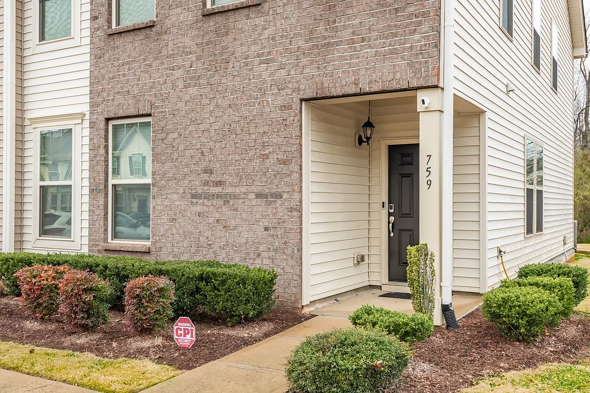 Building Photo - 759 Maypearl Ln
