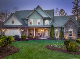 27 Sterling Run Dr, Fletcher, NC 28732