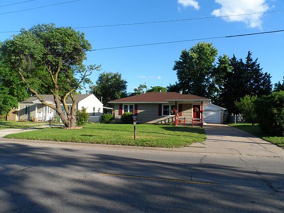 2nd image of 1123 E 11th Ave