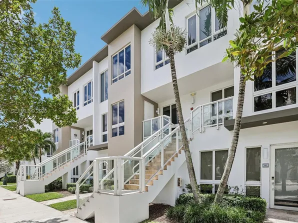 10280 NW 63rd Ter APT 203, Doral, FL 33178