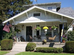 1056 E Market St, Nappanee, IN 46550